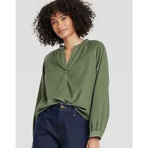 Universal Thread Long Sleeve Relaxed Fit Corduroy Top, Olive Green, XS- EUC